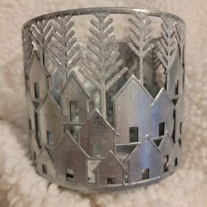 Bath & Body Works Winter Scene Metal Candle Holder New, Retired